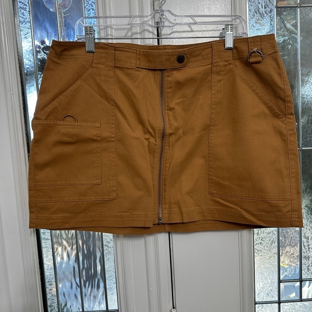 Wild Fable Mini Skirt in Copper Brown  size Large.